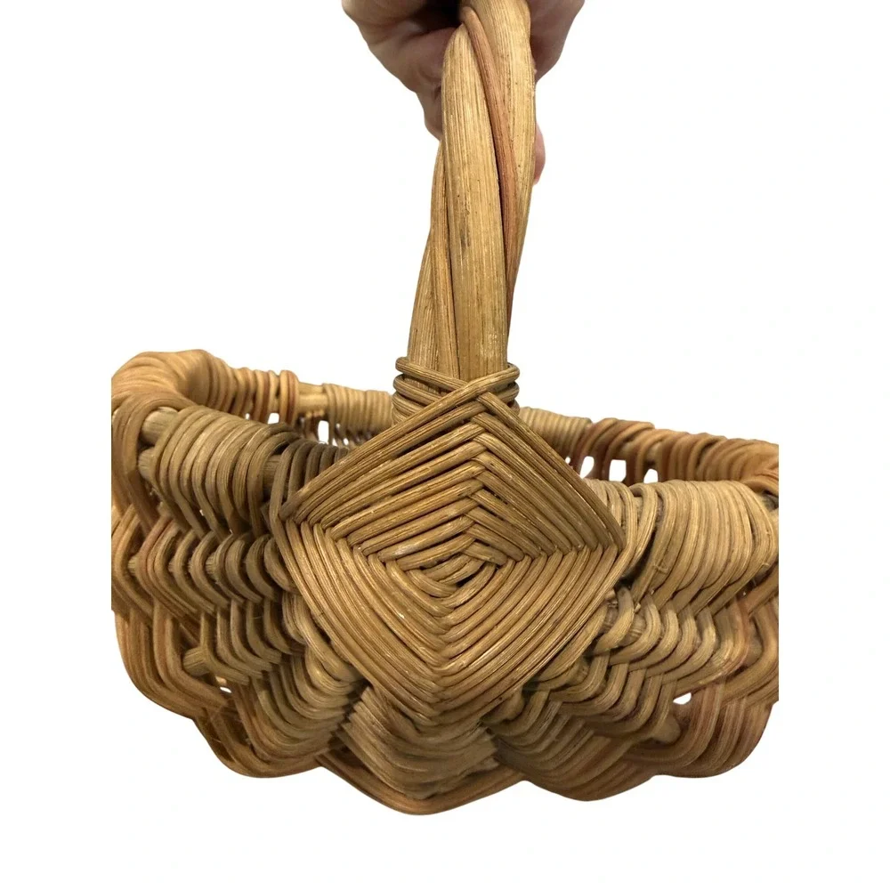 Handwoven Wicker Buttocks Egg Basket Natural Reed God's Eye Handle Farmhouse 10